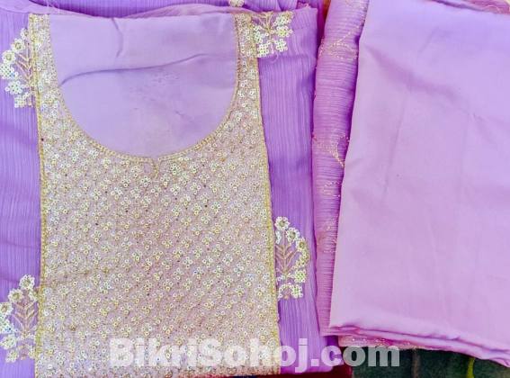 4 pis clothes